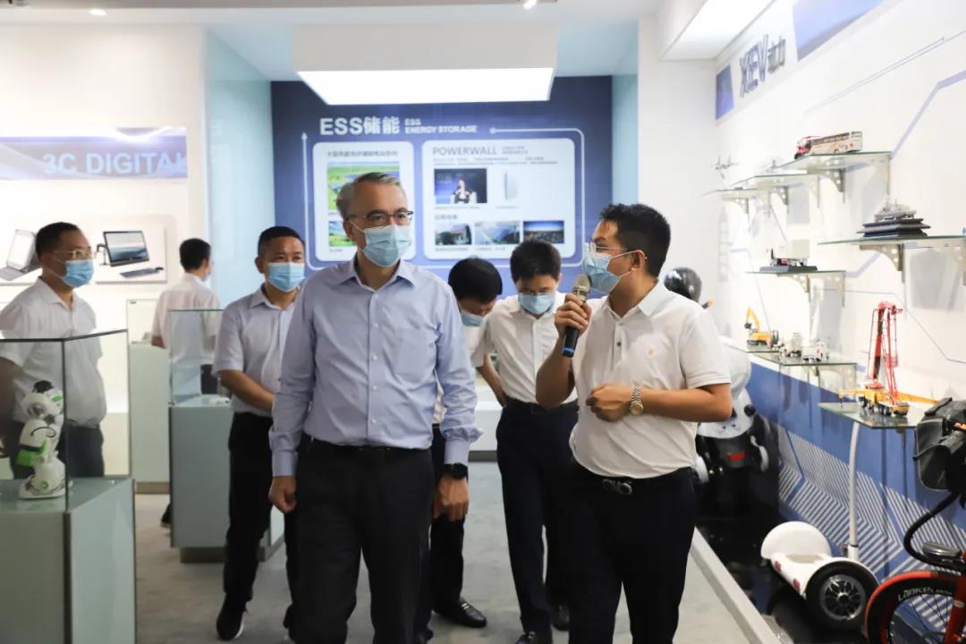 貴州省副省長蔡朝林一行調研西部產業(yè)基地